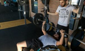 Descobre os requisitos para ser treinador pessoal